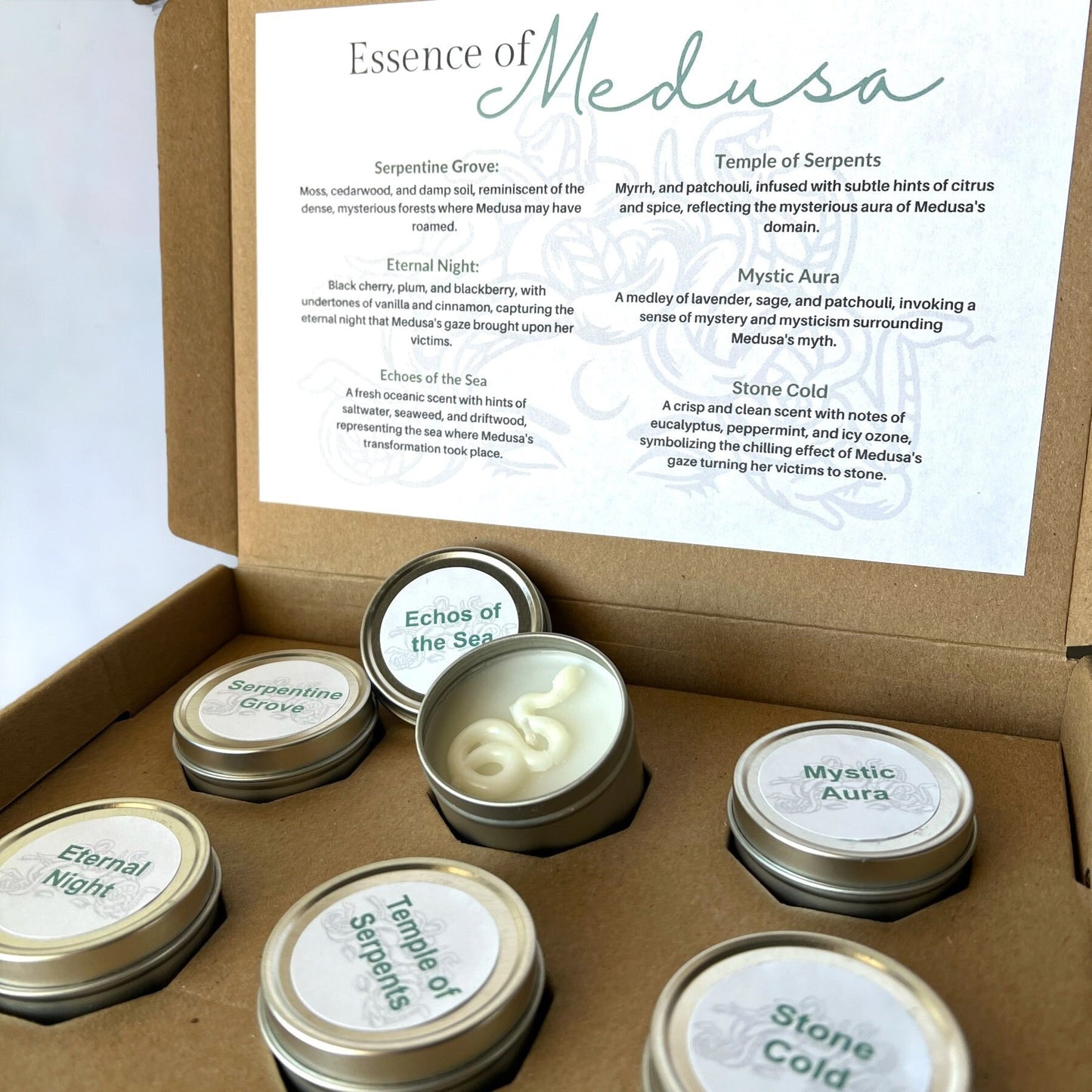 Essance of Medusa Candle Set